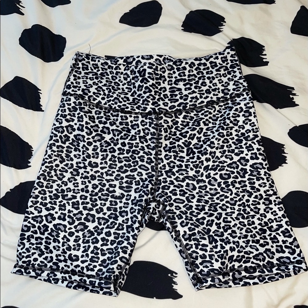 Leapord biker shorts